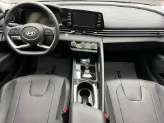 Hyundai Elantra 1.5L CVT GLX Elite - ფოტო 9