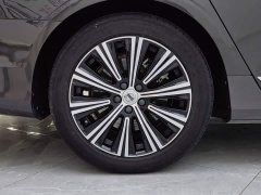 Volvo S90 B5 Intelligent Luxury Edition - ფოტო 9