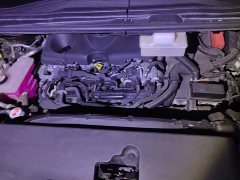 Toyota Alphard Hybrid 2.5L Premium Edition - фото 10
