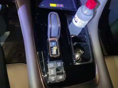 Toyota Alphard Hybrid 2.5L Premium Edition - фото 16