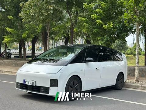 2025 Li Auto MEGA Home Family Edition