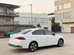 Volkswagen Bora 200TSI DSG Yuexi Pro - ფოტო 9