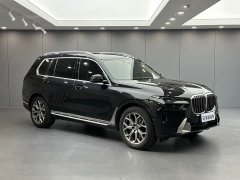 BMW X7 xDrive40i Premier Luxury Package - ფოტო 3