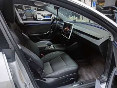 Tesla Model 3 Long Range All-Wheel Drive - photo 6