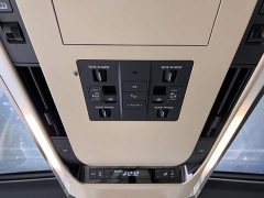 Toyota Alphard Hybrid 2.5L Premium Edition - фото 20