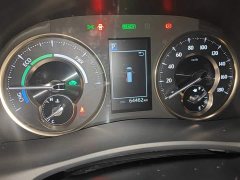 Toyota Alphard Hybrid 2.5L Premium Gold Edition - ფოტო 13