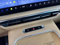 Voyah Lantu Dreamchaser PHEV AWD Flagship Kunpeng Edition - ფოტო 12