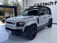 Land Rover Defender 110 P400 Dark Edition - photo 1