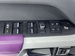 Land Rover Defender 110 P400 Dark Edition - photo 13