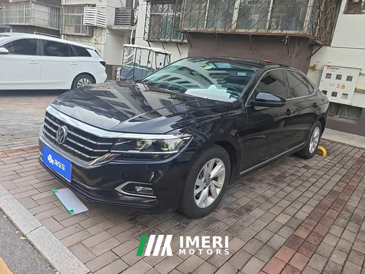 Volkswagen Passat Facelift 280TSI Business Edition National VI - ავტომობილი ჩინეთიდან