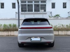 Li Auto L6 Pro Smart Refresh Edition - ფოტო 10