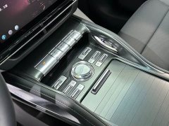 Lincoln Explorer 2.0T FWD Base - ფოტო 18