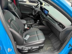 Ford Focus Hatchback EcoBoost 180 Automatic ST Line - ფოტო 6