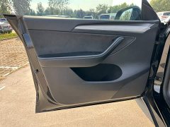 Tesla Model Y Rear-Wheel Drive - ფოტო 13