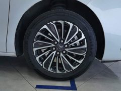 Buick GL8 Land Executive Cabin Advance Edition - ფოტო 6