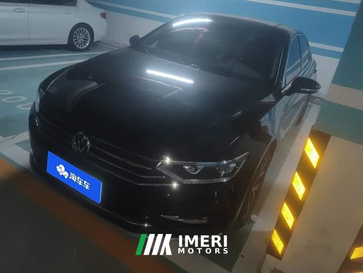 Volkswagen Magotan 330TSI DSG Advance