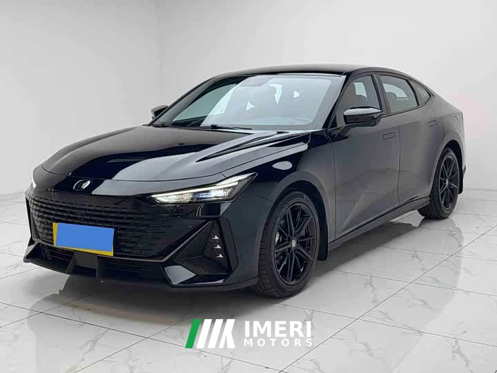 Changan UNI-V 1.5T Deluxe - ავტომობილი ჩინეთიდან