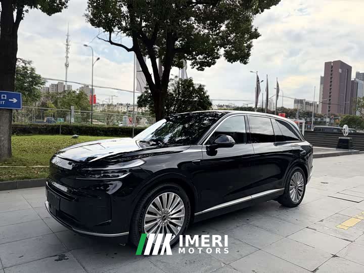 Nio Lerado L90 Max Six-Seater
