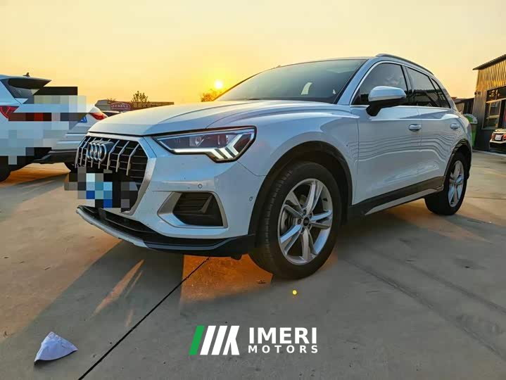 Audi Q3 35 TFSI Fashion Elegant Edition (1.4T)