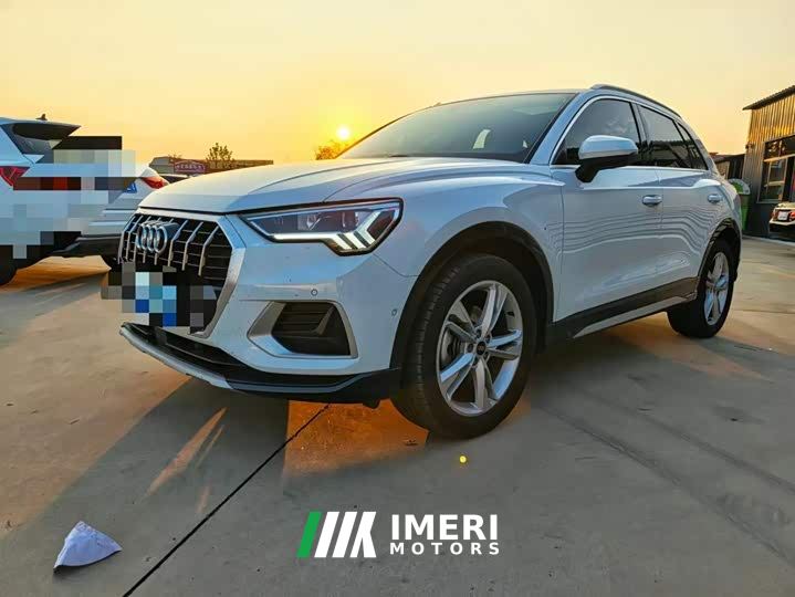 Audi Q3 35 TFSI Fashion Elegant Edition (1.4T)