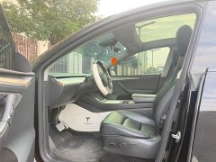 Tesla Model Y Standard Range RWD - ფოტო 4