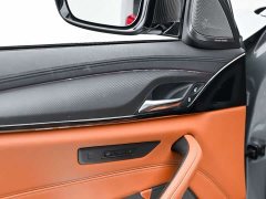 BMW M5 - ფოტო 10
