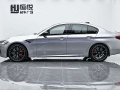 BMW M5 - ფოტო 2