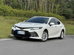 Toyota Camry 2.0G Luxury - ფოტო 1