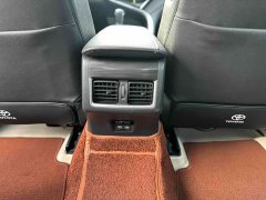 Toyota Camry 2.0G Luxury - ფოტო 11