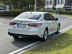 Toyota Camry 2.0G Luxury - ფოტო 6