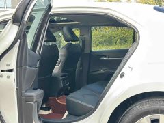 Toyota Camry 2.0G Luxury - ფოტო 8