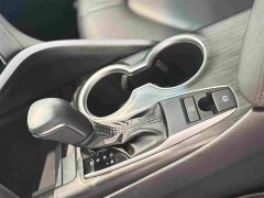 Toyota Camry 2.0G Luxury - photo 14