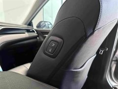 Toyota Camry 2.0G Luxury - photo 20
