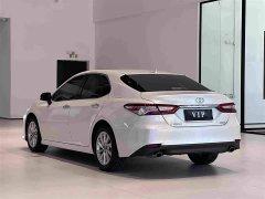 Toyota Camry 2.0G Luxury - photo 7