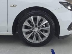Buick GL6 323T Hybrid Connected Luxury - ფოტო 6