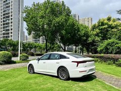 FAW Besturn B70 Third Generation 2.0T Automatic Luxury - фото 3