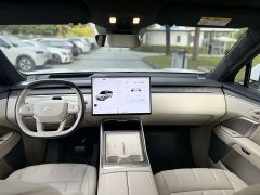 Nio Lerado L90 Ultra Six-Seater - ფოტო 10