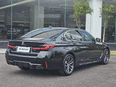 BMW 5 Series Facelift 525Li M Sport Package - ფოტო 12