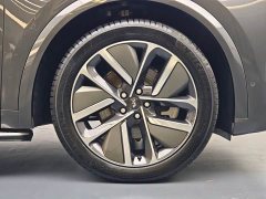 Li Auto L8 Max - ფოტო 14