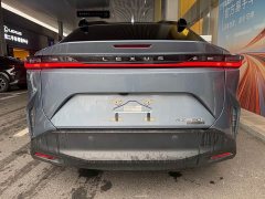 Lexus RZ 450e AWD Luxury Edition - ფოტო 12