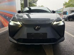 Lexus RZ 450e AWD Luxury Edition - ფოტო 2