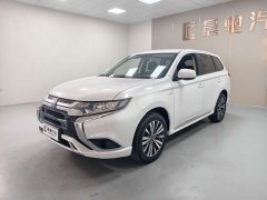 Mitsubishi Outlander 2.0L FWD Comfort 5-Seater - фото 1