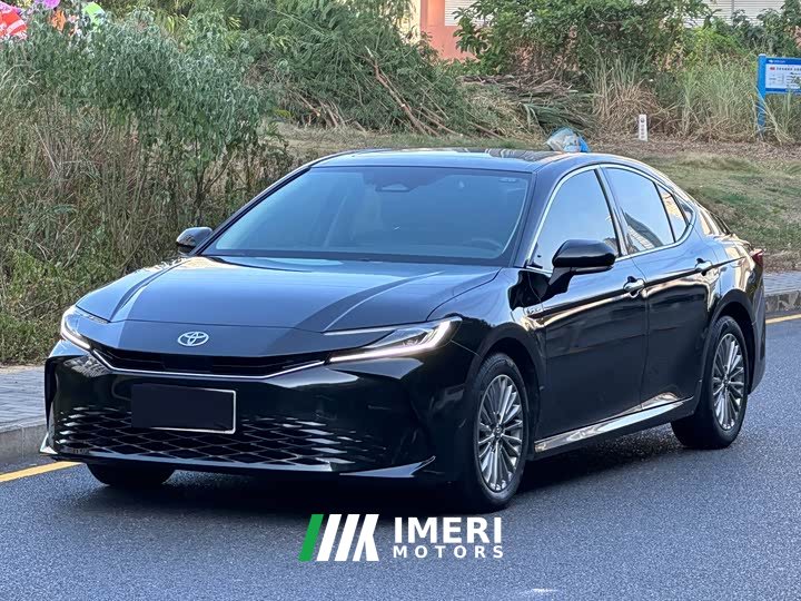 Toyota Camry Hybrid 2.0HG Radiance Edition - автомобиль из Китая