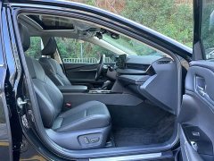 Toyota Camry Hybrid 2.0HG Radiance Edition - фото 14