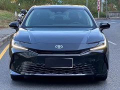 Toyota Camry Hybrid 2.0HG Radiance Edition - фото 2