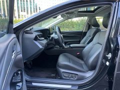 Toyota Camry Hybrid 2.0HG Radiance Edition - фото 8