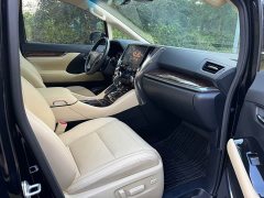 Toyota Alphard Hybrid 2.5L Luxury - ფოტო 11