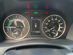 Toyota Alphard Hybrid 2.5L Luxury - ფოტო 9