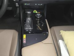 Lexus ES 200 Premium Edition - ფოტო 16