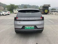 Volvo XC70 Plug-in Hybrid AWD Extended Range Core - ფოტო 8